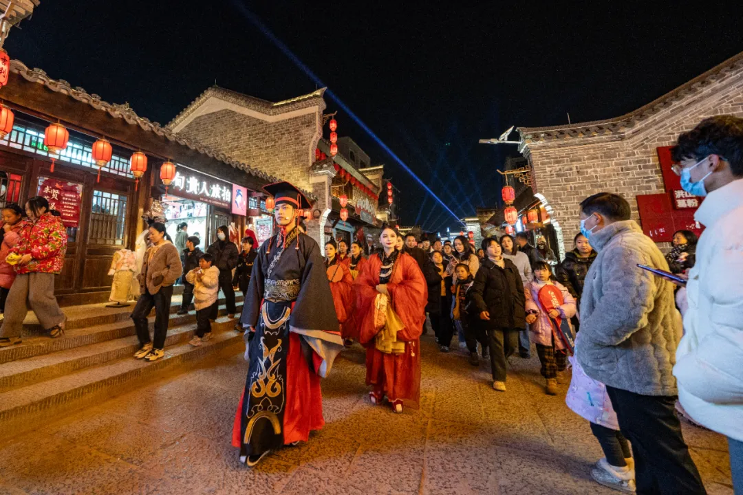 2025新春首秀 | 《戌时·随州》沉浸式情景夜游，邀您共觅随州千年文脉！